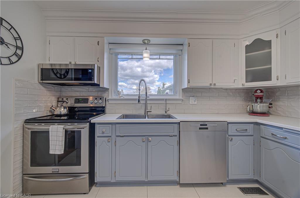 4 Ronald Road Property Photo 12