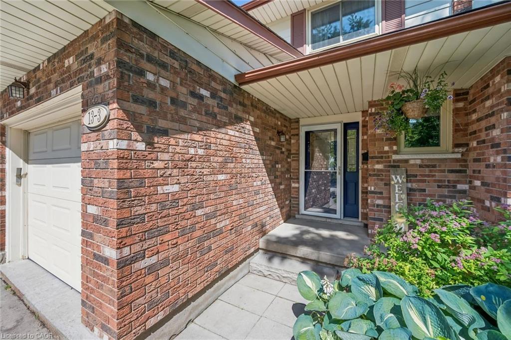 3-13 Centre Street Property Photo 5