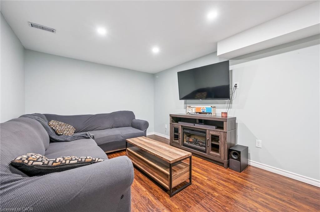 3-13 Centre Street Property Photo 31