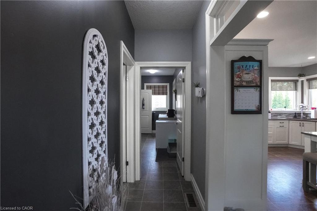 365 Poldon Drive Property Photo 9