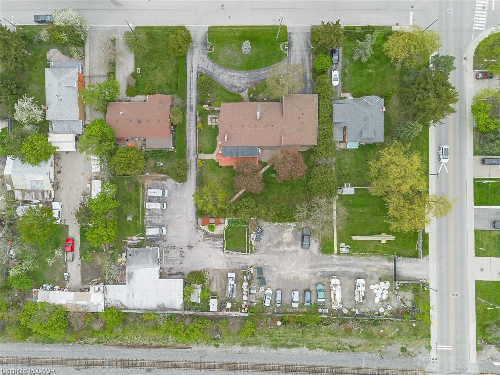 262-270-276 Hixon Road Property Photo 3