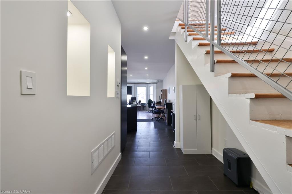 2 Queen Street E Property Photo 8