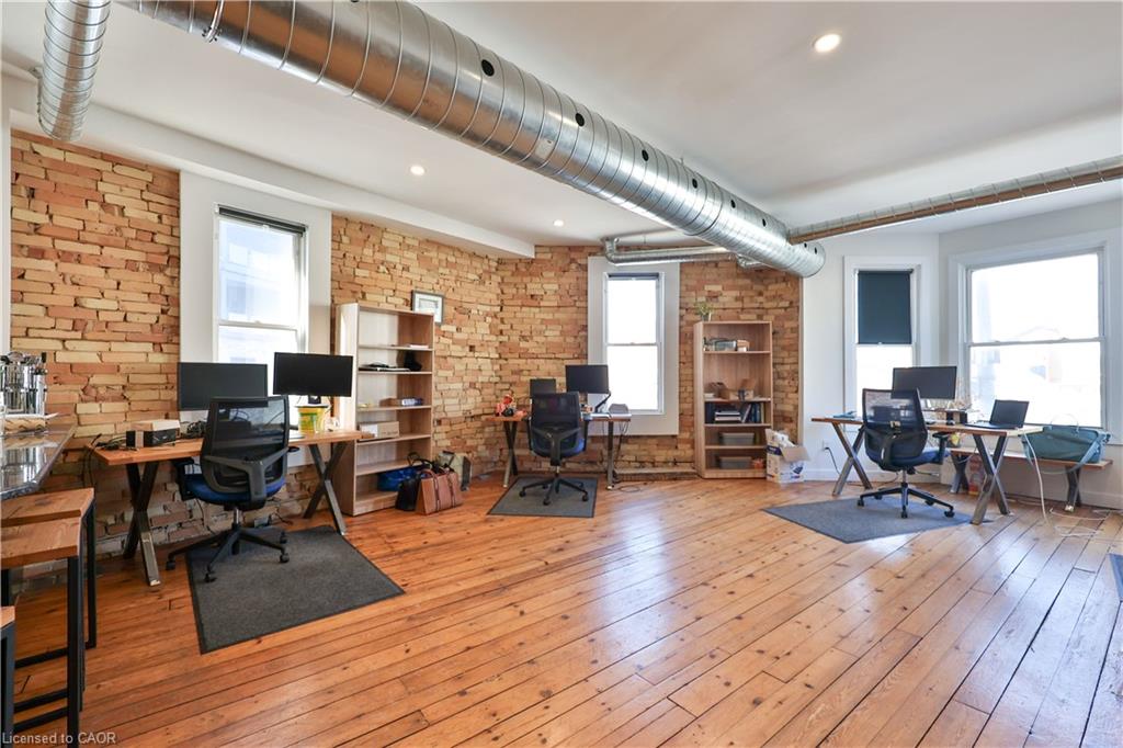 2 Queen Street E Property Photo 14