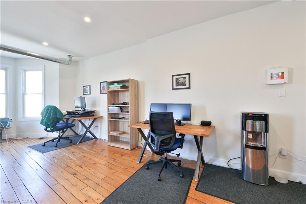 2 Queen Street E Property Photo 15