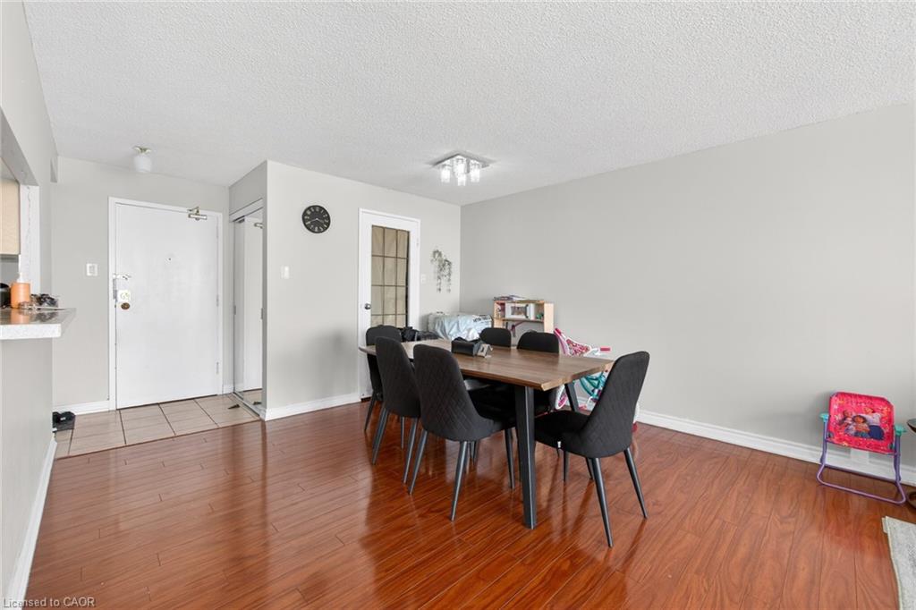 1004-25 Trailwood Drive Property Photo 7