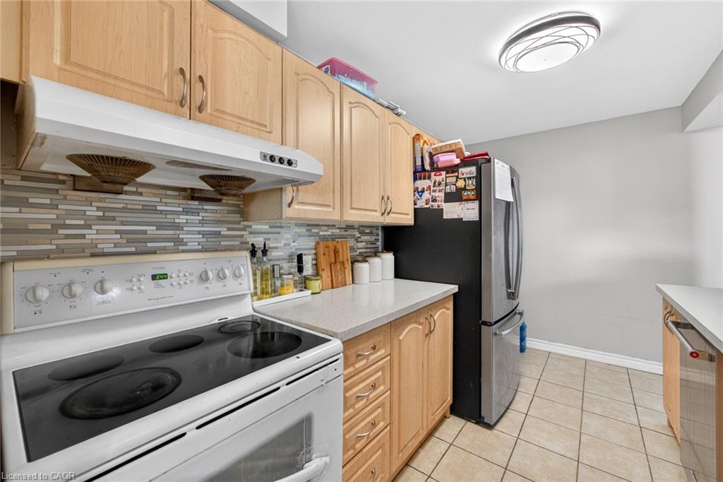 1004-25 Trailwood Drive Property Photo 16