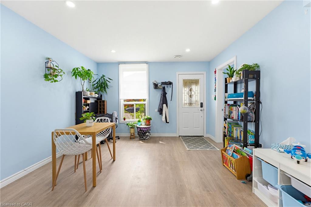 291 Park Avenue Property Photo 5