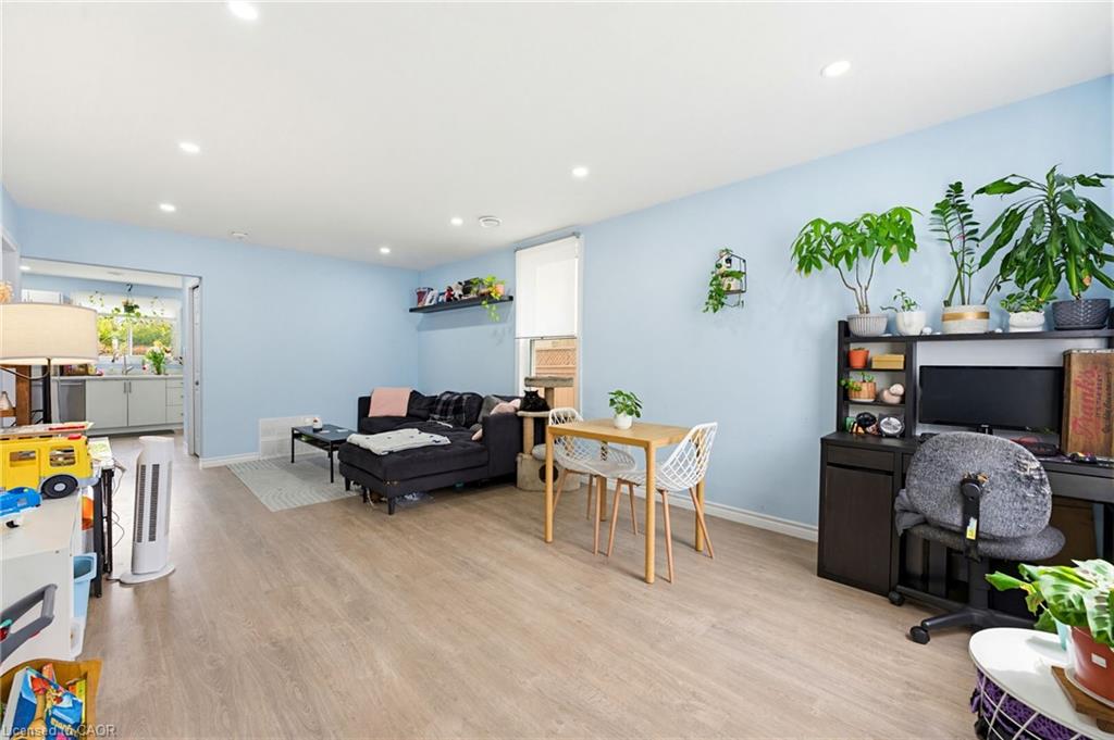 291 Park Avenue Property Photo 6