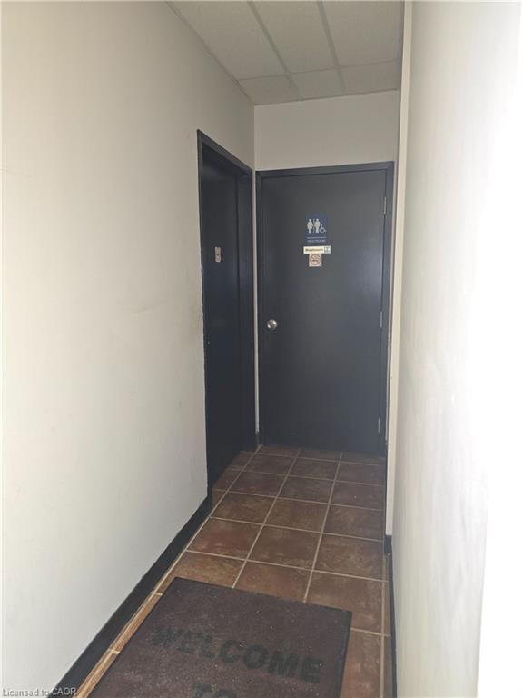 B-18 Market Street Property Photo 8