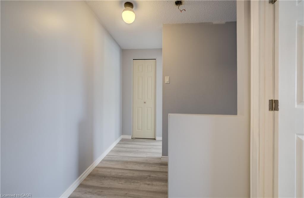 18-249 Cedarbrae Avenue Property Photo 7