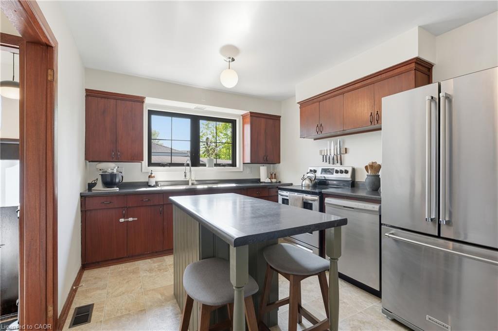 6 Mccammon Street Property Photo 12