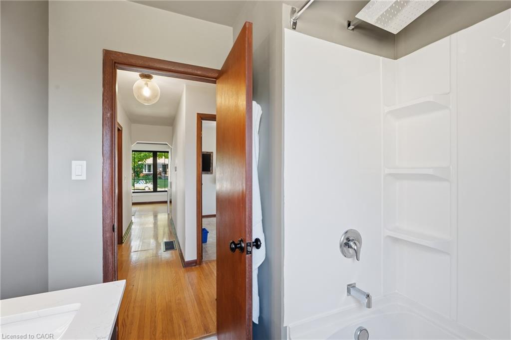 6 Mccammon Street Property Photo 23