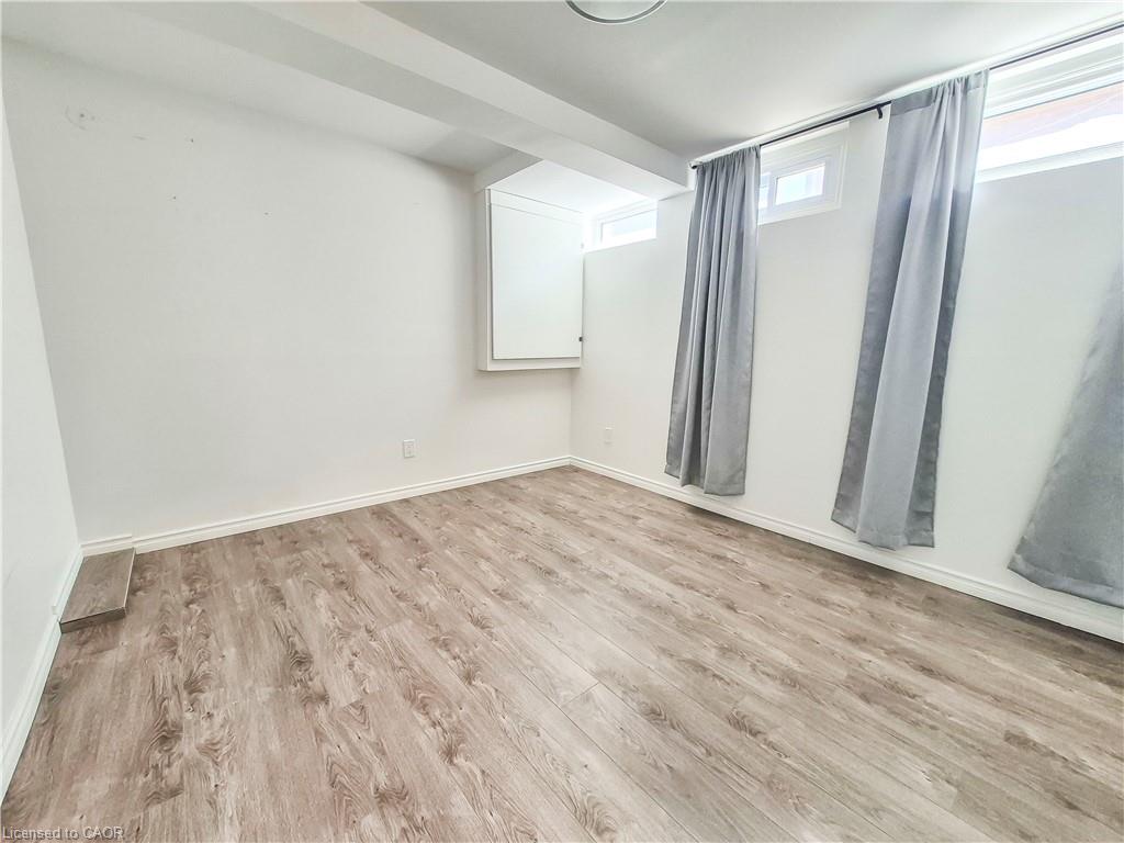 11 Duncairn Avenue Property Photo 9