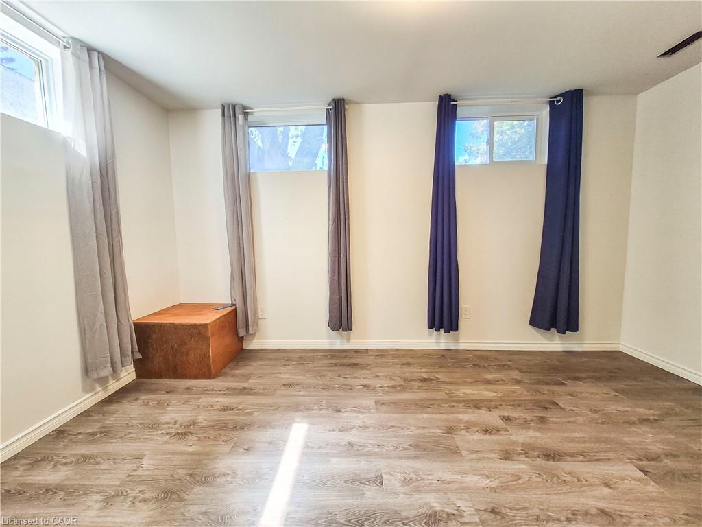 11 Duncairn Avenue Property Photo 15
