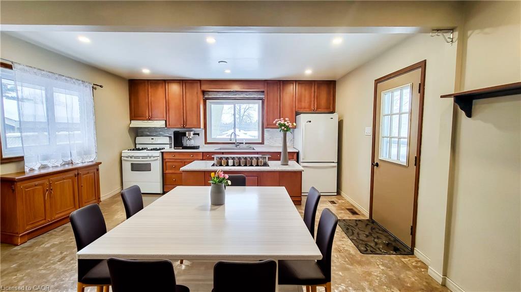 11 Duncairn Avenue Property Photo 22