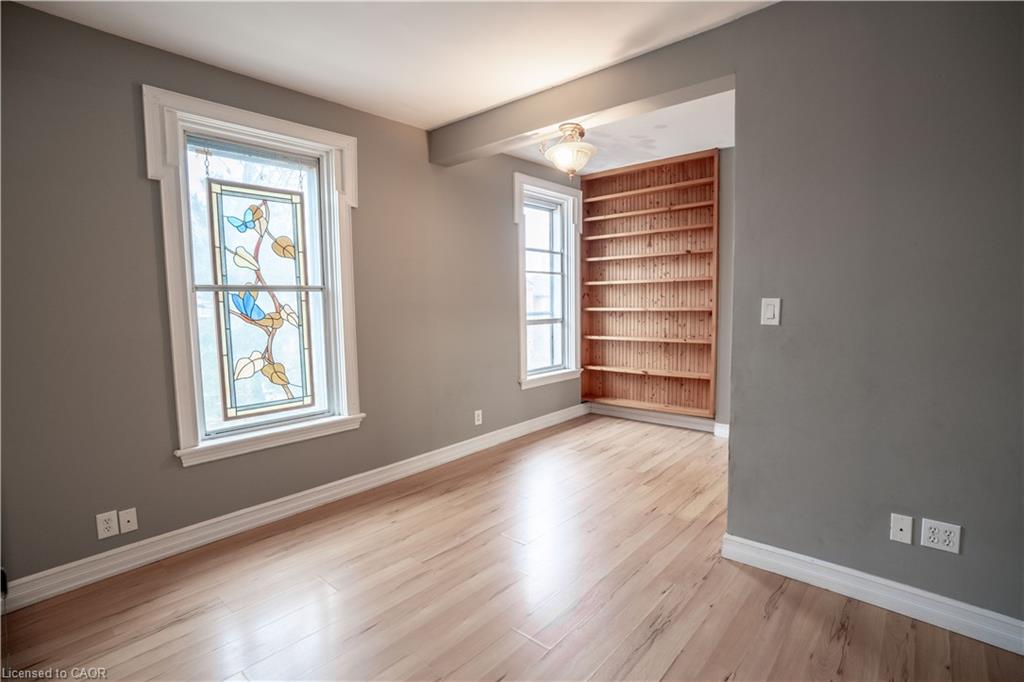 127 East Avenue S Property Photo 15