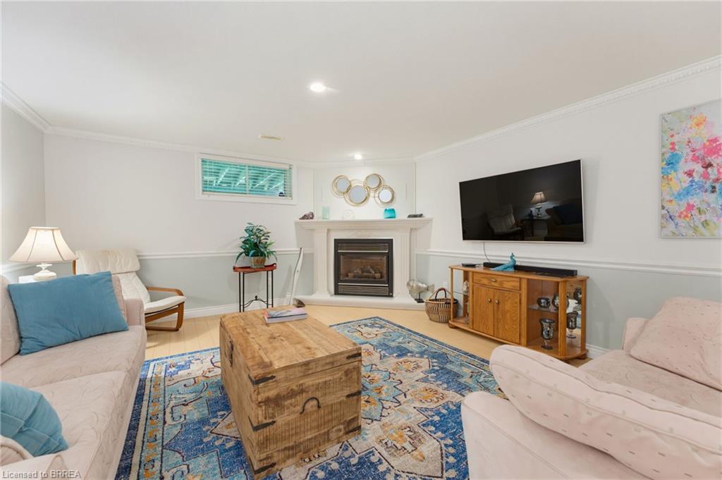 27-53 Beverly Street E Property Photo 20