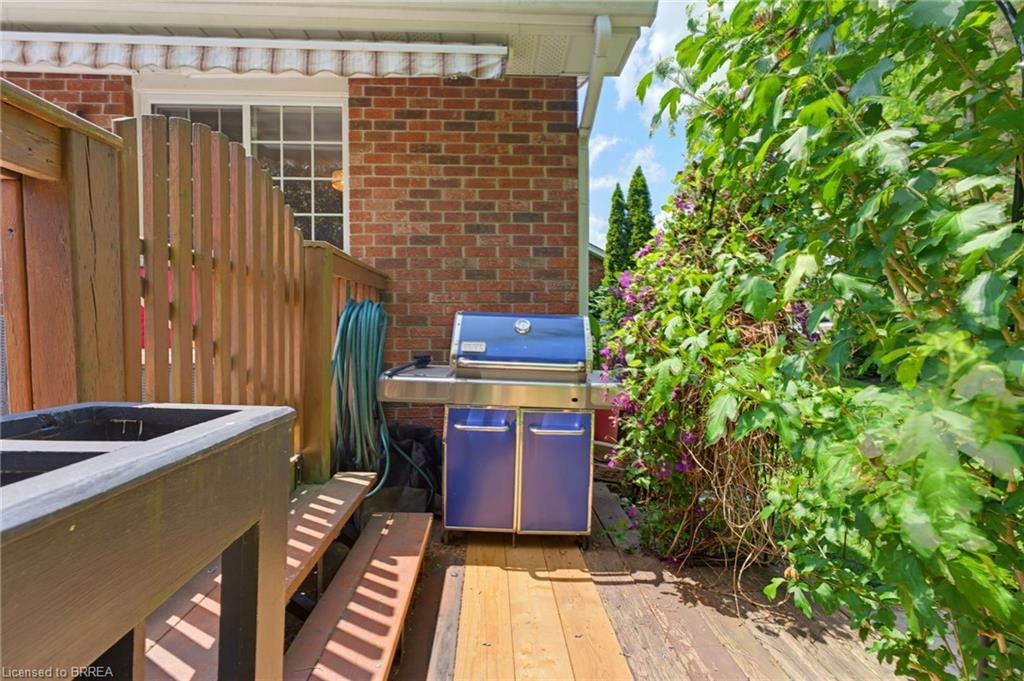 27-53 Beverly Street E Property Photo 30