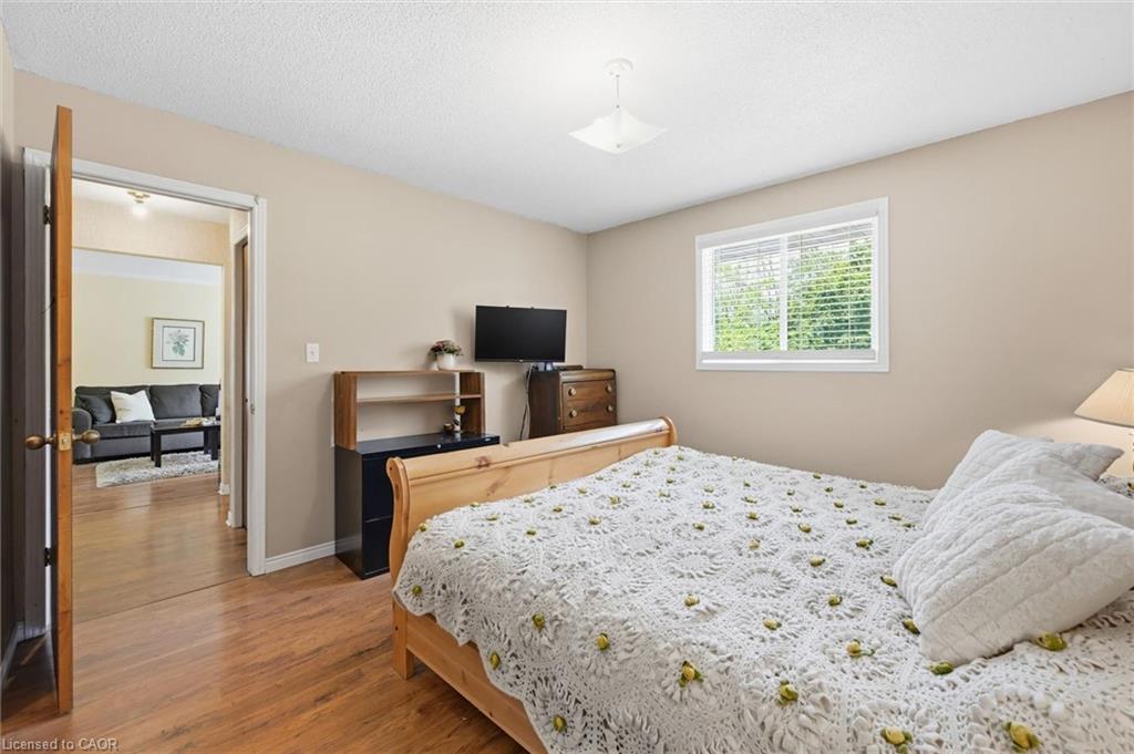 28 Rousseaux Street Property Photo 8