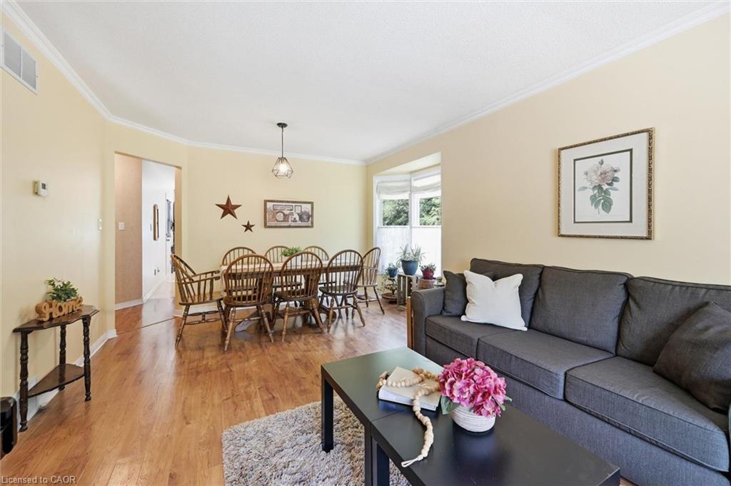 28 Rousseaux Street Property Photo 13