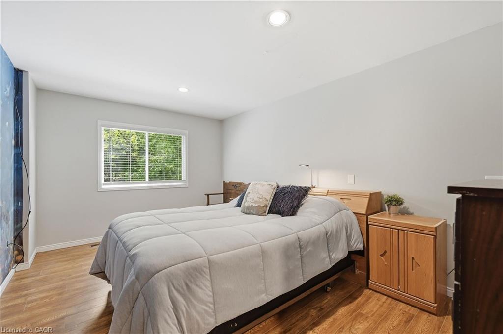 28 Rousseaux Street Property Photo 34