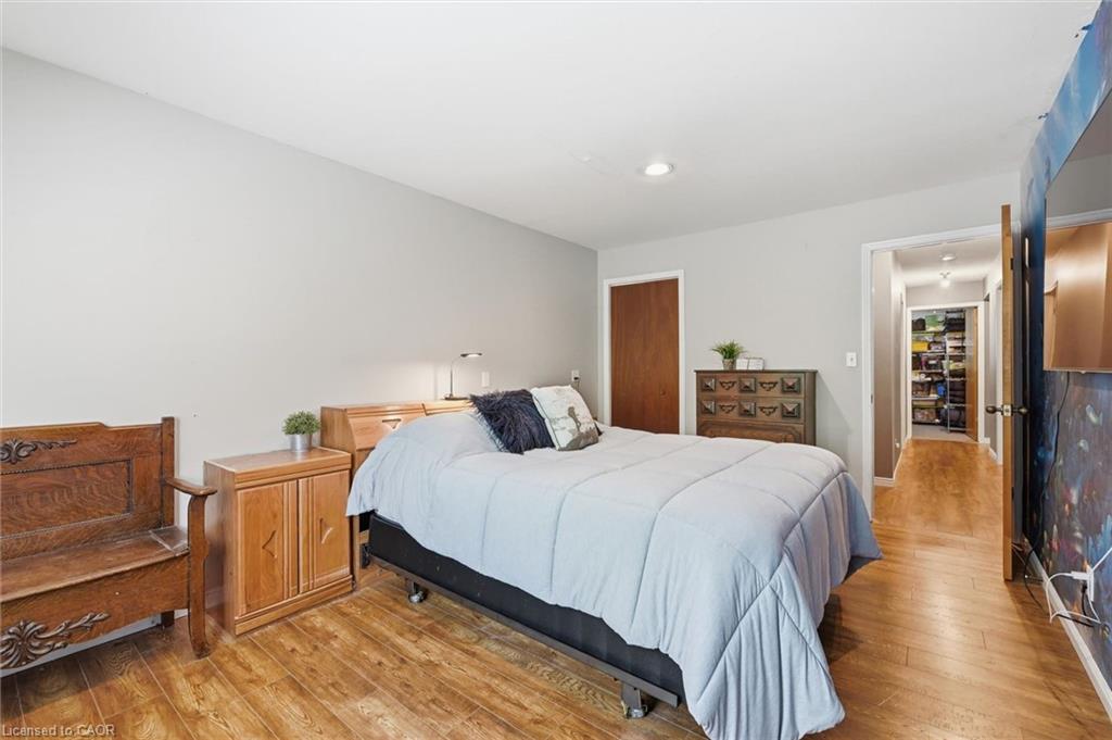 28 Rousseaux Street Property Photo 35