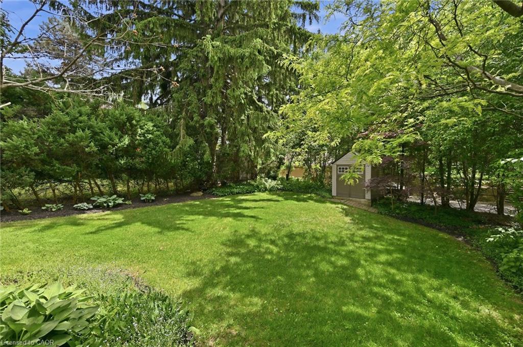 28 Rousseaux Street Property Photo 45