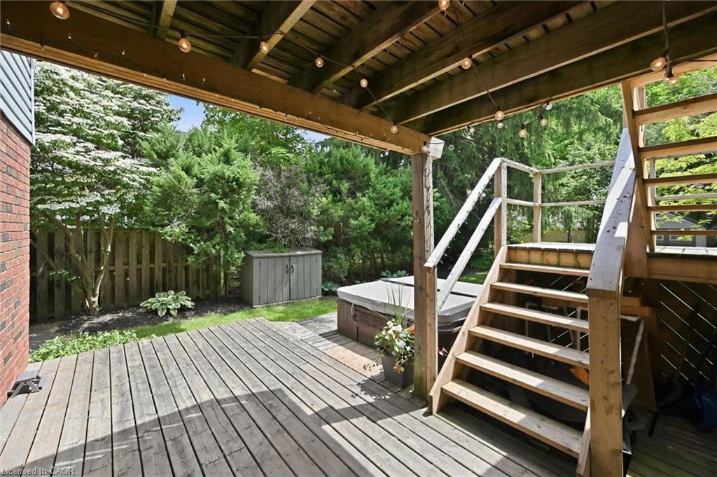 28 Rousseaux Street Property Photo 47