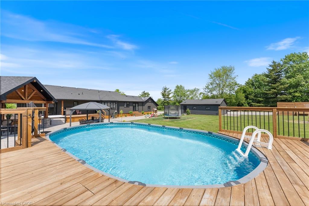 6251 Walkers Road Property Photo 31