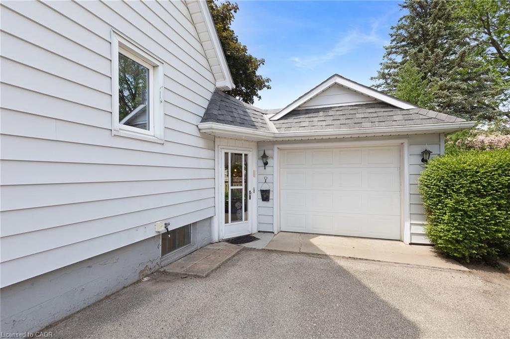 119 Church Street E Property Photo 6