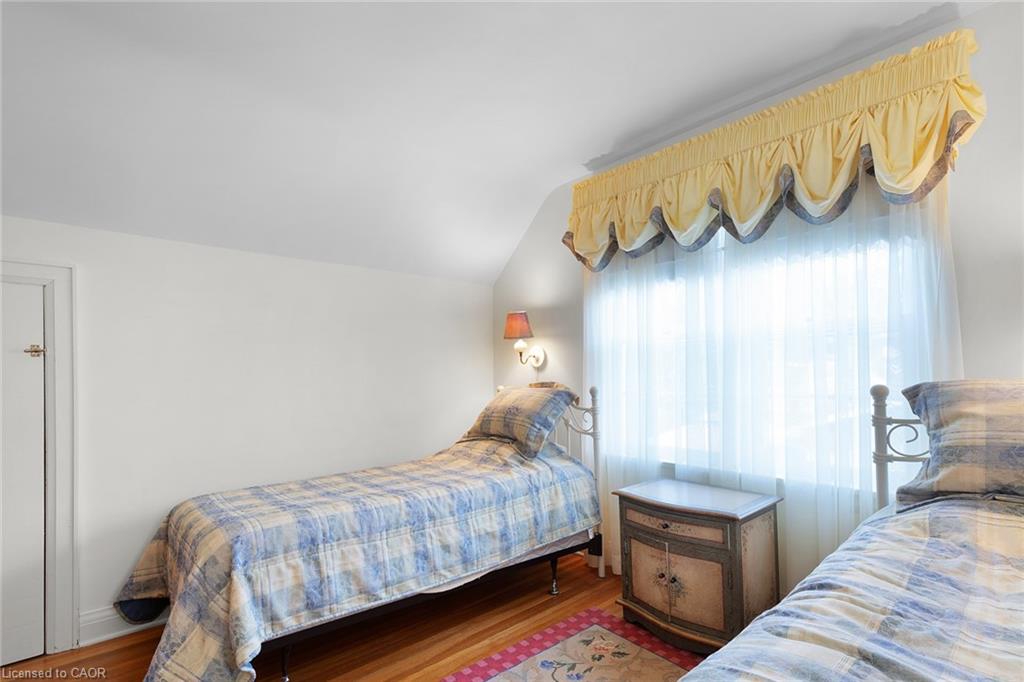 119 Church Street E Property Photo 20