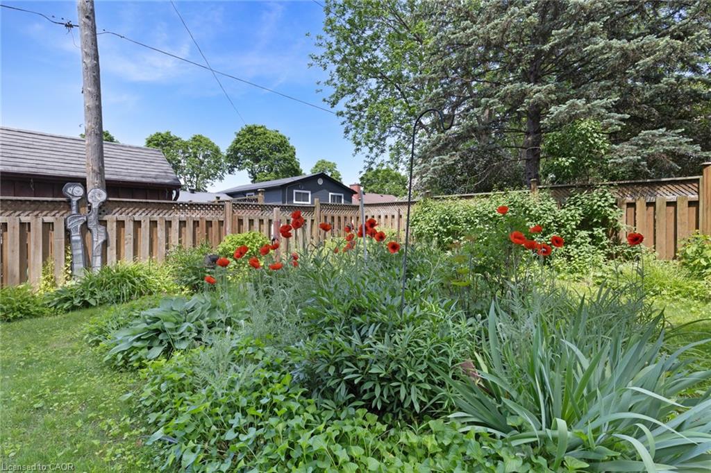 119 Church Street E Property Photo 35