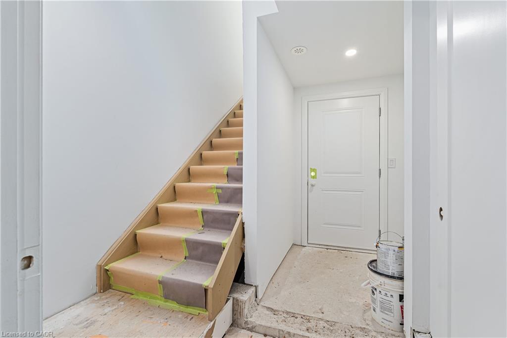 17 James Street Property Photo 38
