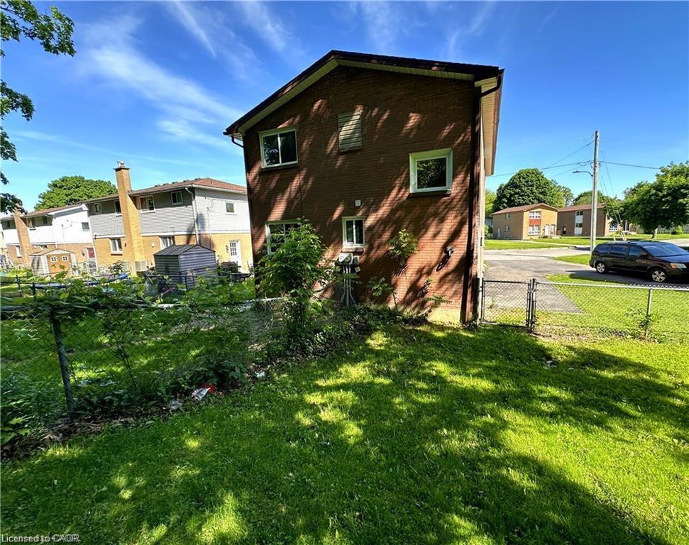 64-66 Oakwood Avenue Property Photo 27