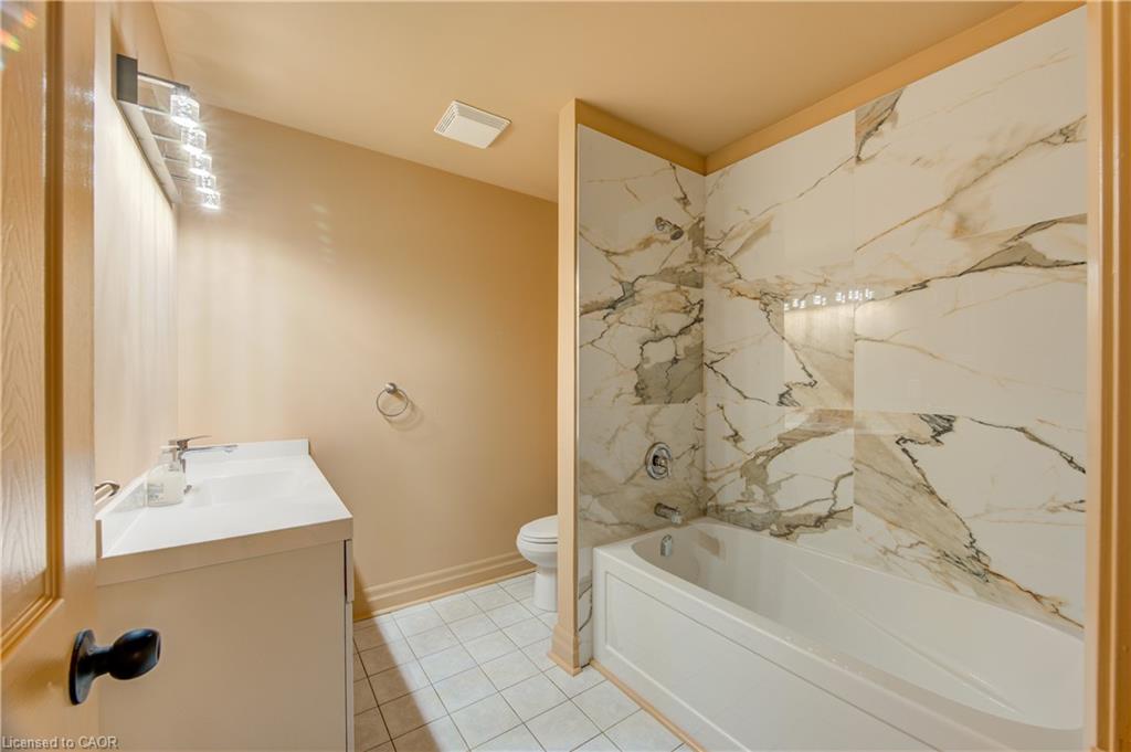 106-1275 Bentley Drive Property Photo 4
