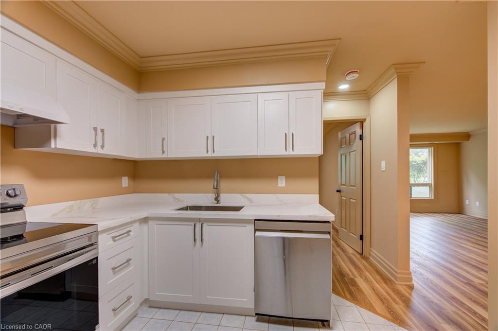 106-1275 Bentley Drive Property Photo 16