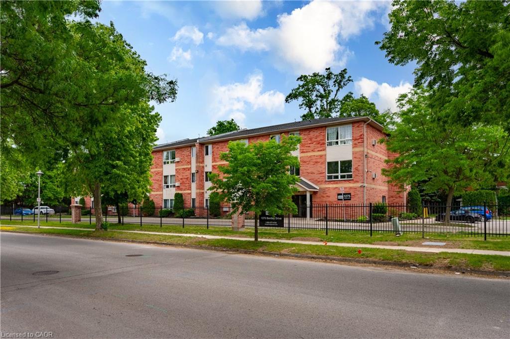 106-1275 Bentley Drive Property Photo 40