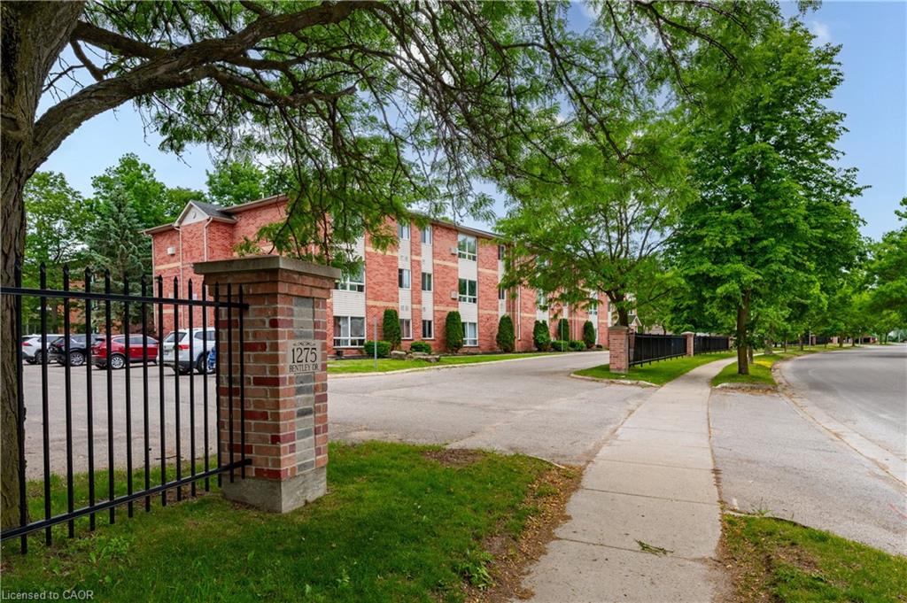 106-1275 Bentley Drive Property Photo 43