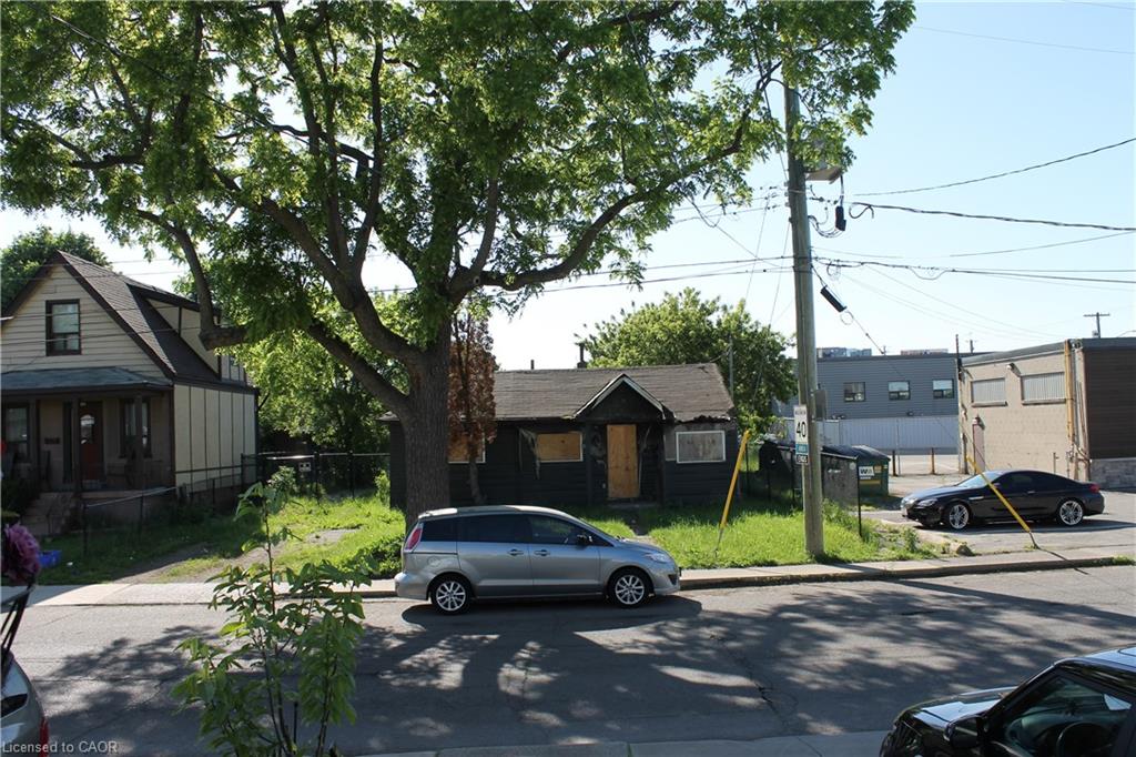 127 Robins Avenue Property Photo 5