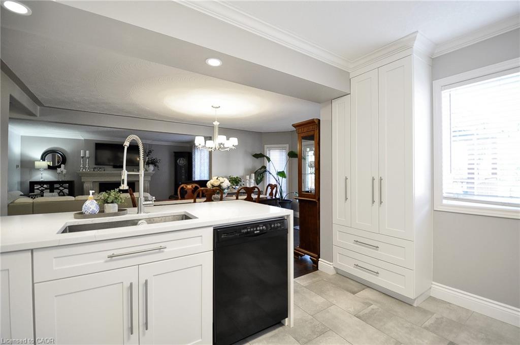 123 Cranston Avenue Property Photo 10