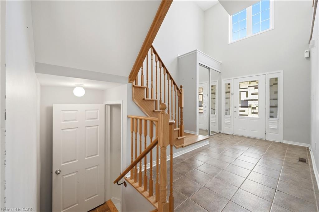 82 Gwillimbury Drive Property Photo 5