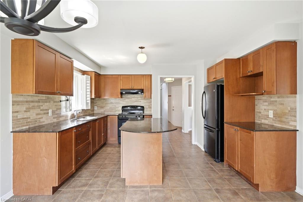 82 Gwillimbury Drive Property Photo 9