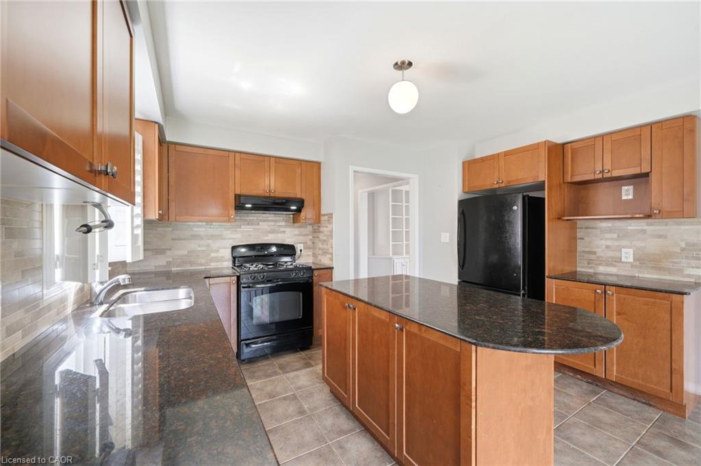 82 Gwillimbury Drive Property Photo 11
