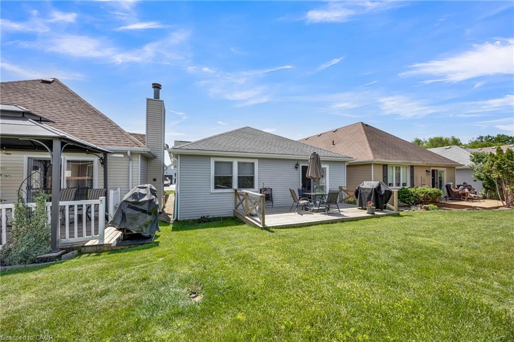 16 Hawkins Crescent Property Photo 25