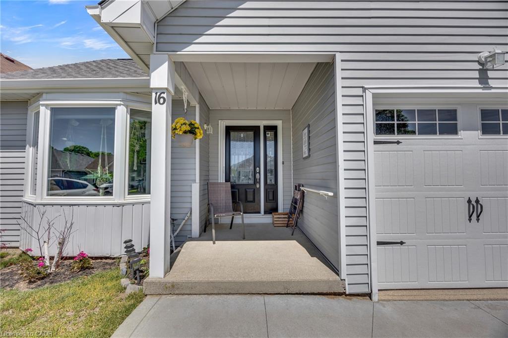 16 Hawkins Crescent Property Photo 30