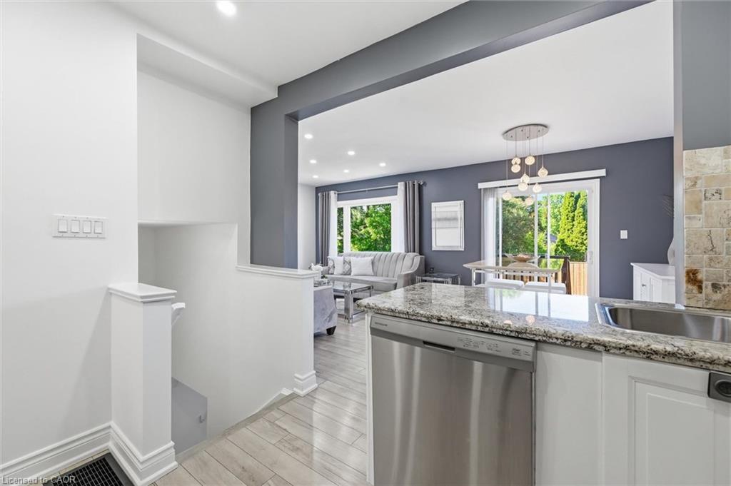 205 Dumbarton Avenue Property Photo 10