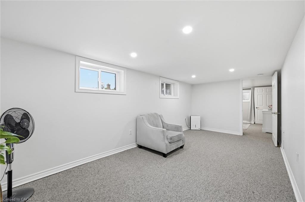 205 Dumbarton Avenue Property Photo 28