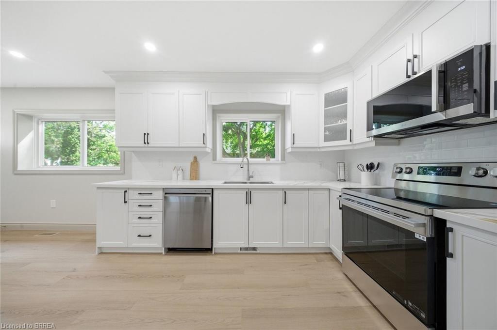 14 Bond Street Property Photo 13