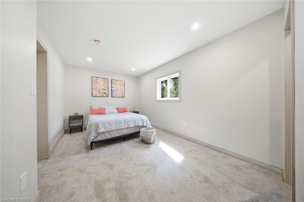 14 Bond Street Property Photo 15