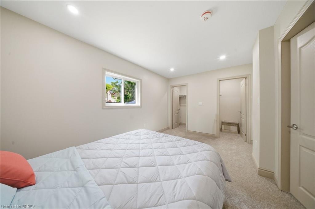 14 Bond Street Property Photo 16